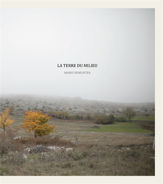 La terre du Milieu, ouvrage photographique du Causse Méjean, LAUMA Edition